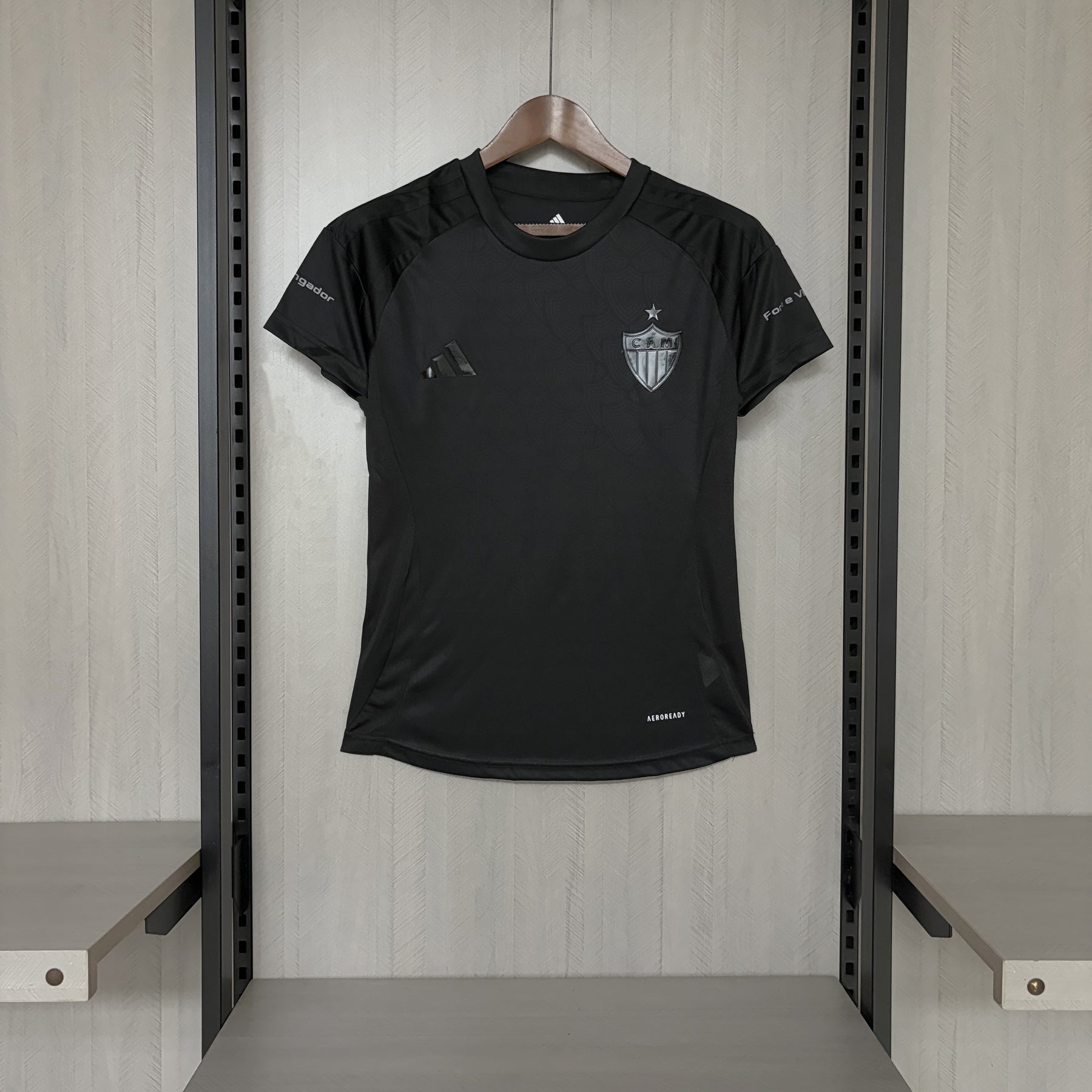 Camisa do Atlético Mineiro All Black 2025/26 - Feminina