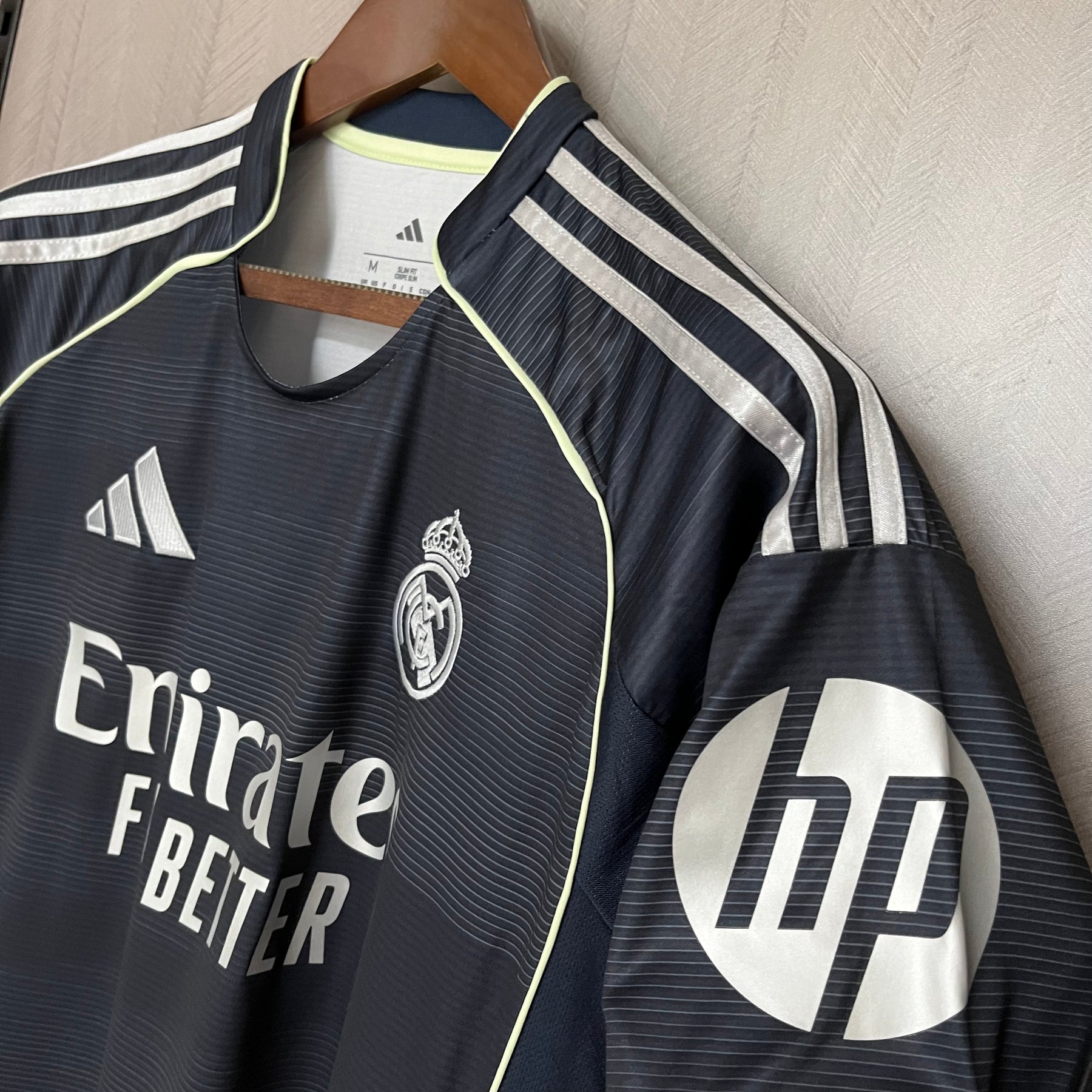 Camisa Real Madrid Away 2025/26