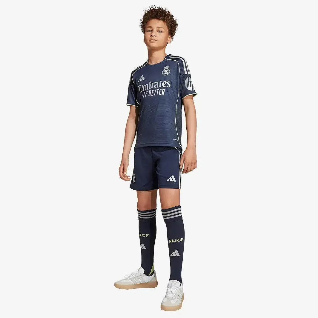 Kit Infantil do Real Madrid 2025/26 Away