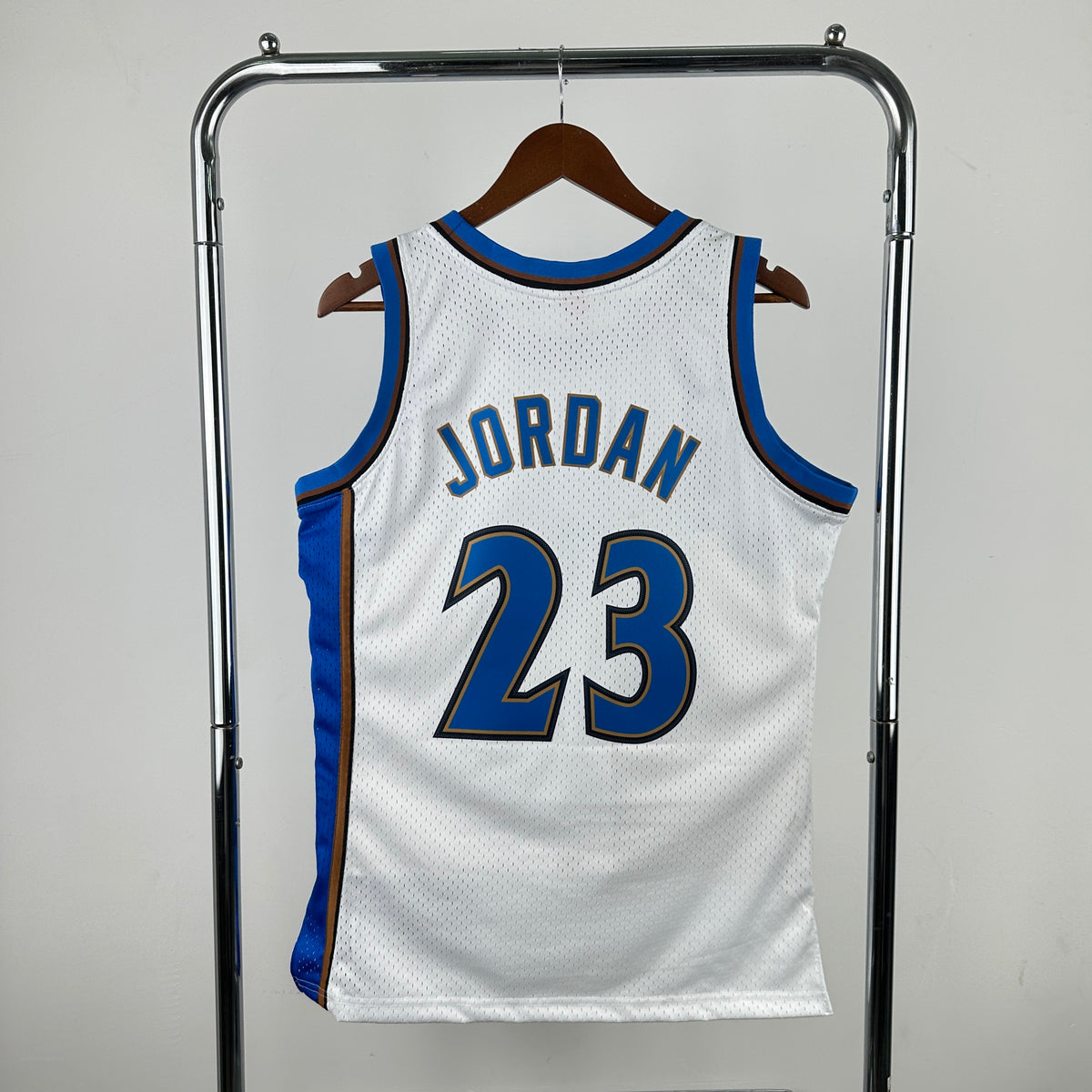 Regata NBA Mitchell & Ness Wizards 01/02 Branca - Michael Jordan