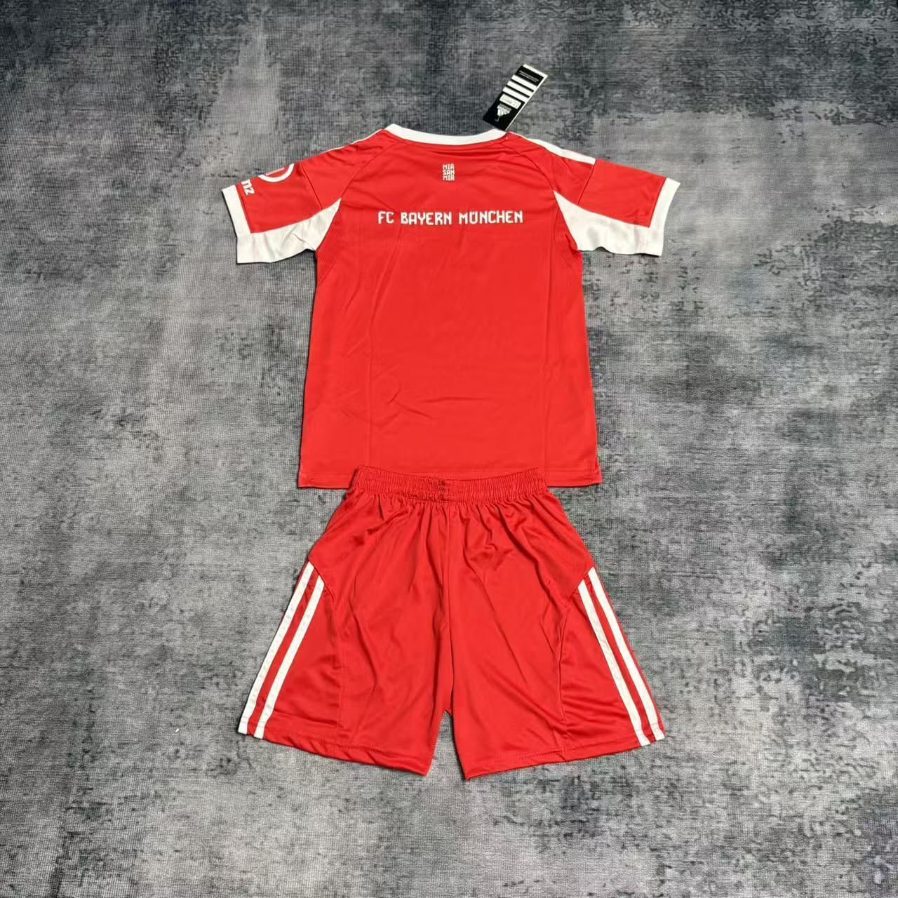Kit Infantil do Bayern de Munique Home 2025/26