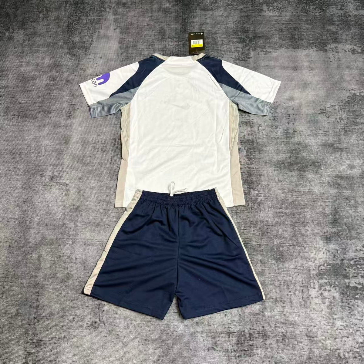 Kit Infantil Tottenham 2025/26 - Home