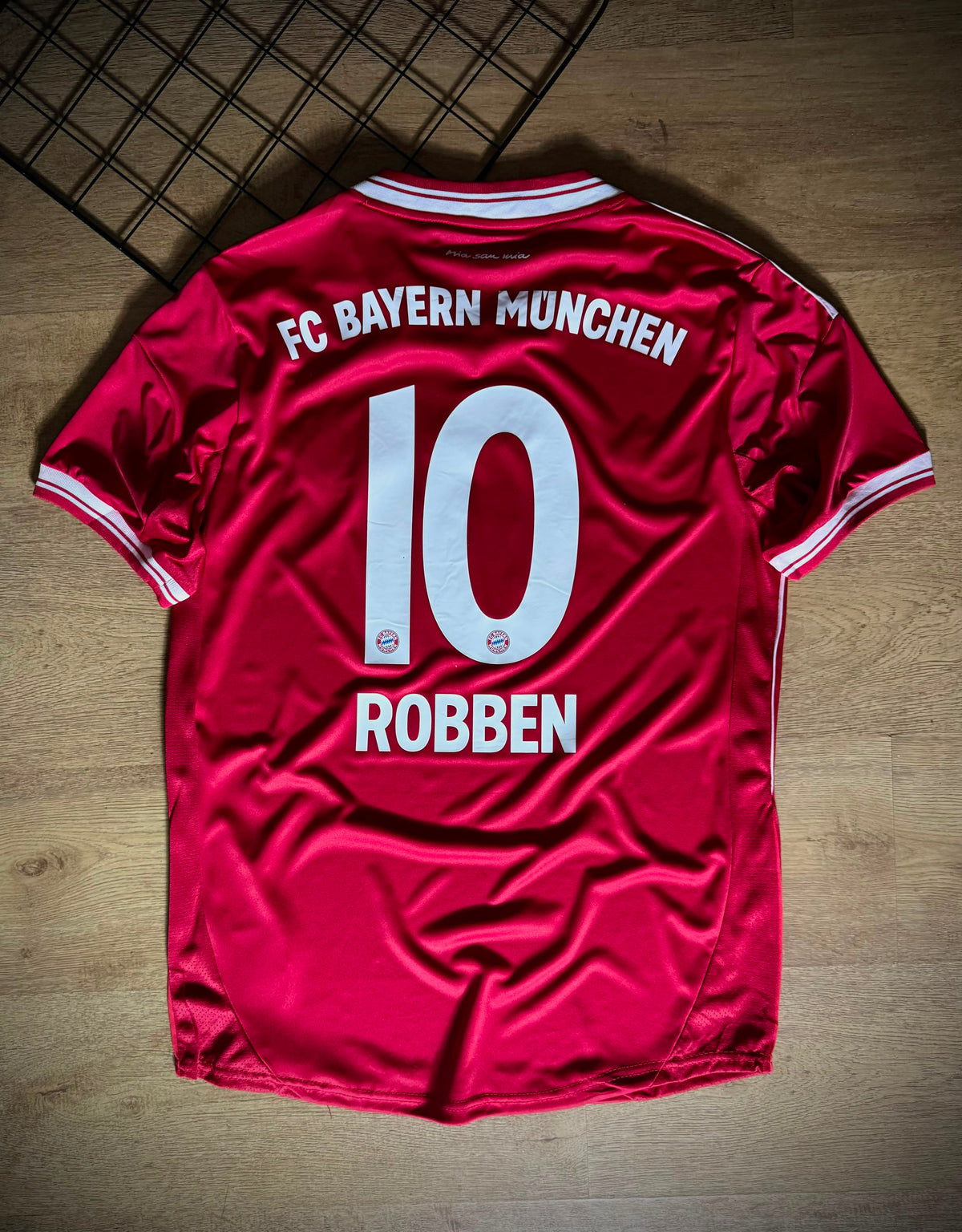 Camisa Bayern de Munique Retrô Home 2013 - Robben 10  - Pronta entrega