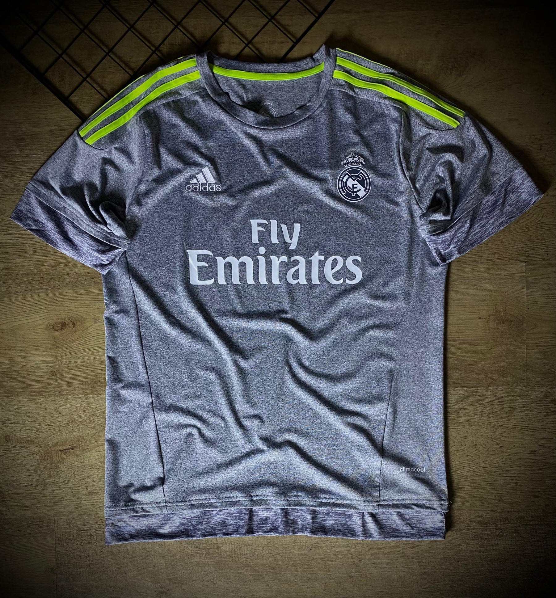 Camisa Real Madrid Retrô Away 2015/16 - Pronta entrega