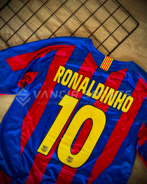 Camisa Barcelona Home Retrô 2005 - Ronaldinho - Pronta entrega